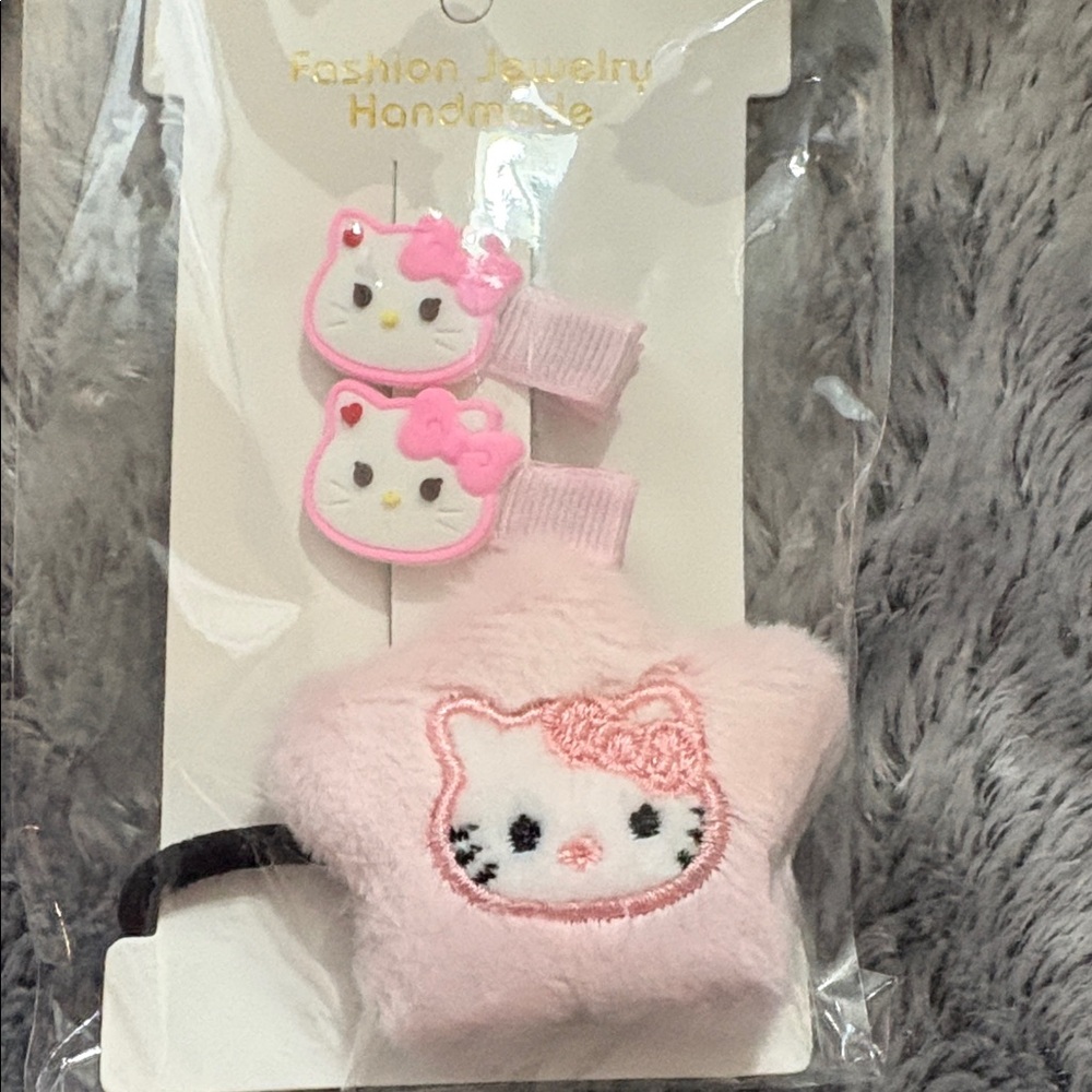 Hello Kitty Bundle - Picture 12 of 15